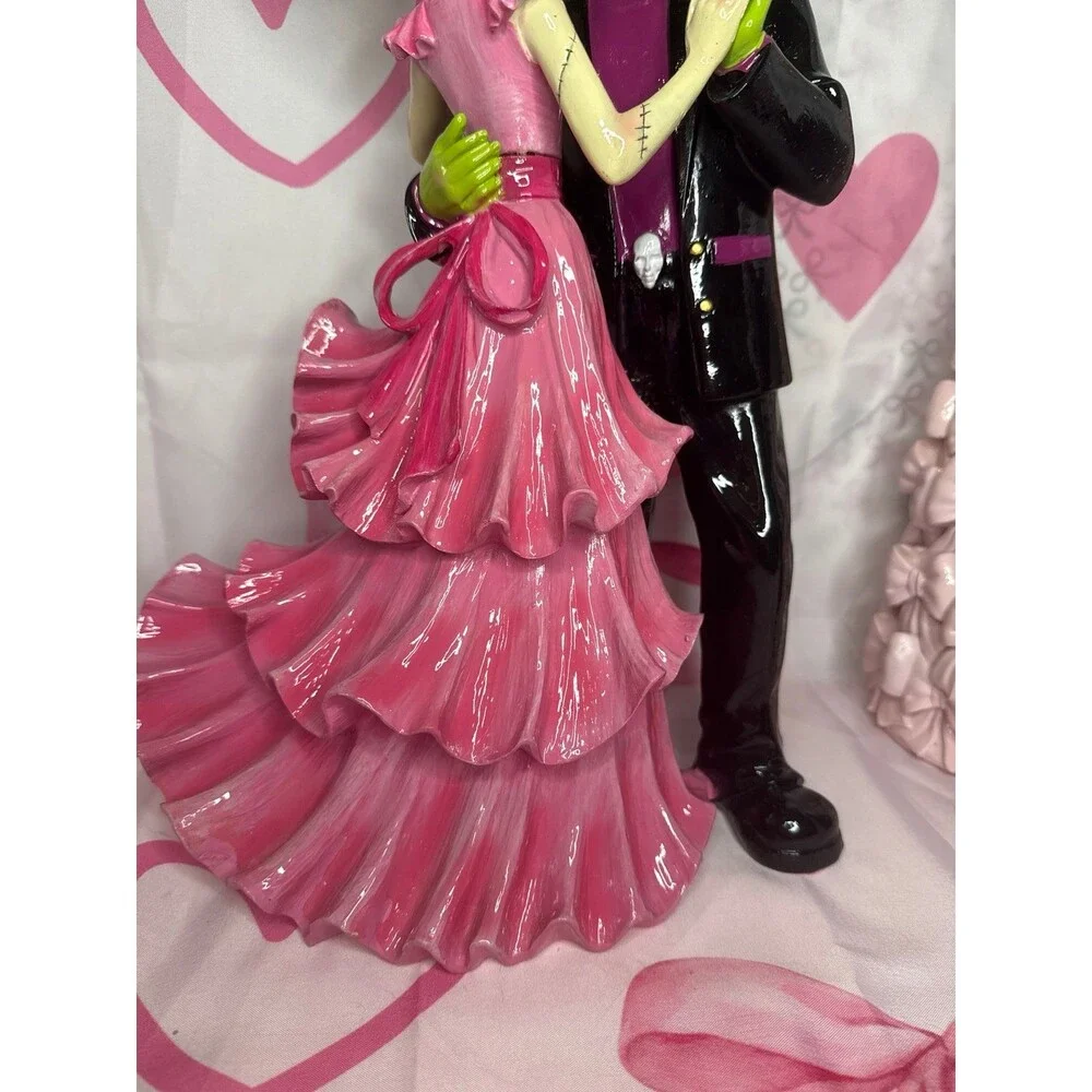 Goblin & Ghoul Dancing Frankenstein And Beautiful Bride